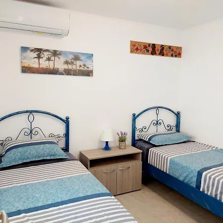 Blue House Apartment