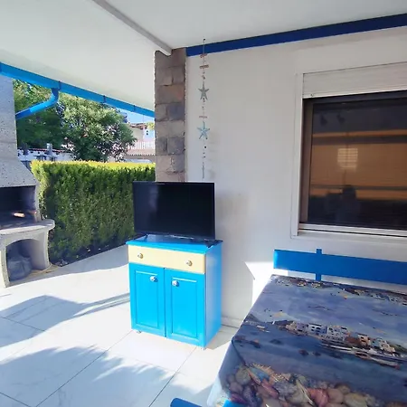 Blue House * Nea Kallikrateia