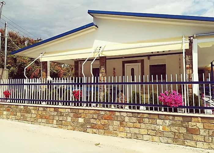 Blue House Nea Kallikrateia