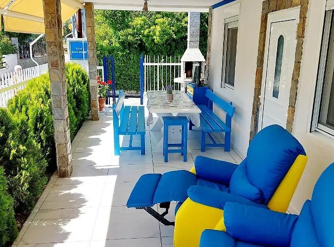 Blue House * Nea Kallikrateia