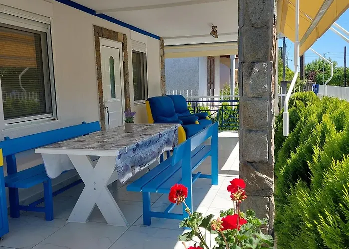 Blue House Nea Kallikrateia