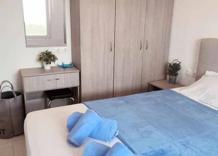 Blue House * Nea Kallikrateia